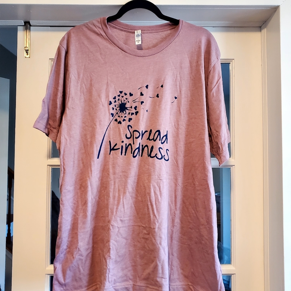 Graphic T-Shirt with 'Spread Kindness' Design